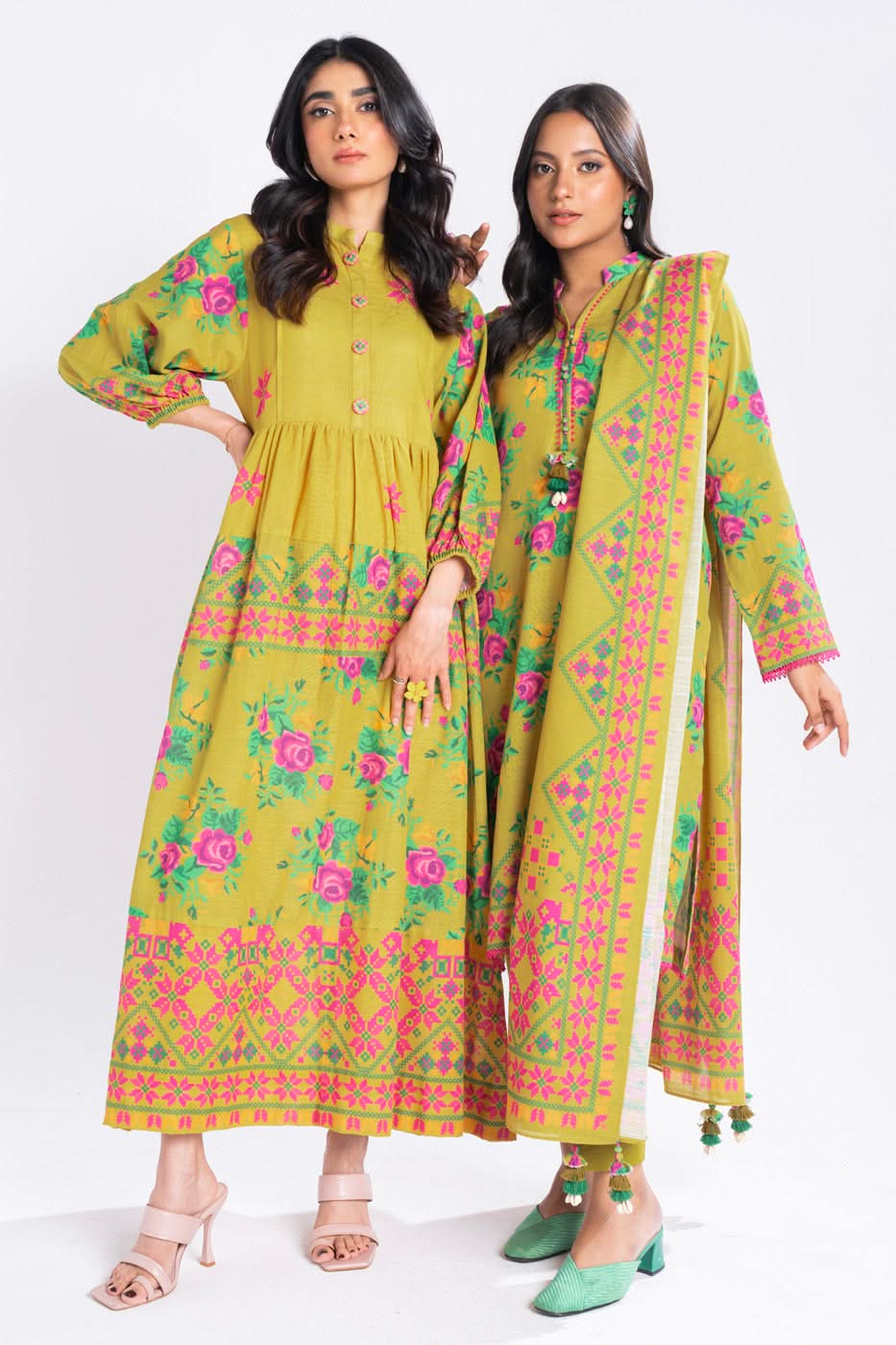 Alkaram 3 piece lawn Suit