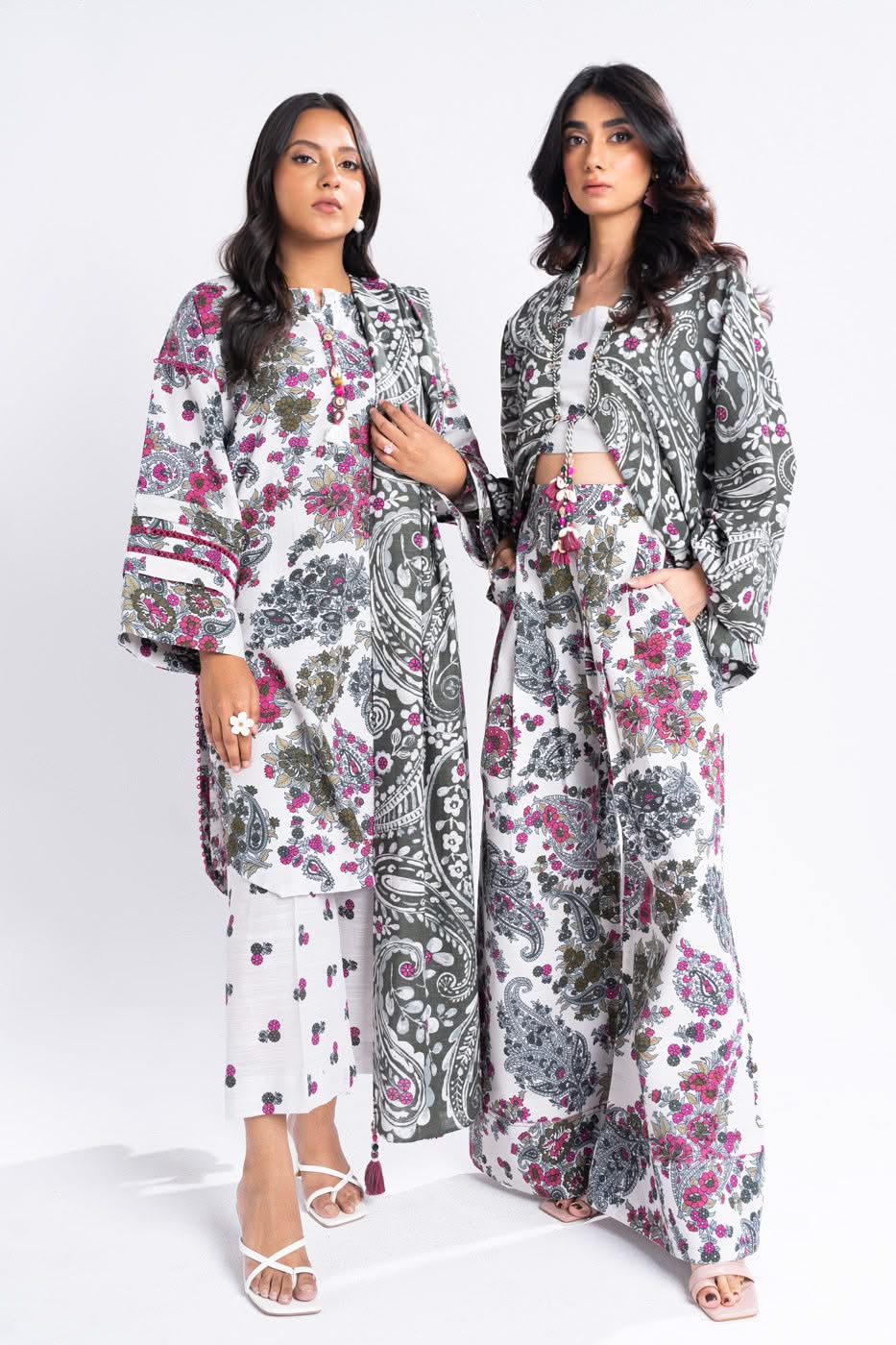 Alkaram Studio 3 Piece Lawn Suit